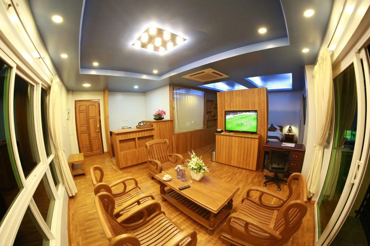 Hotel Sincere Smile Yangon Exterior photo